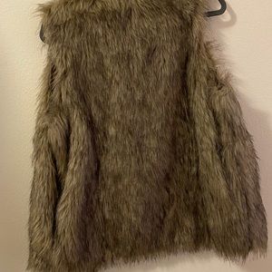 Fur vest